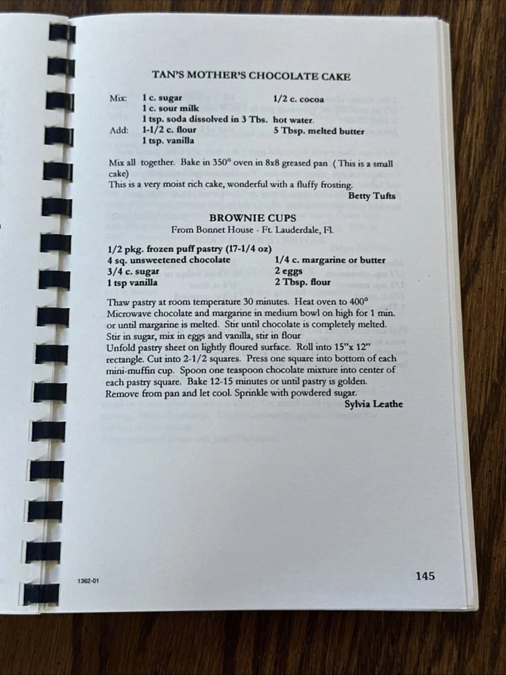 300th Anniversary Cookbook The Congregational Church‎ Of Wells, UCC Maine